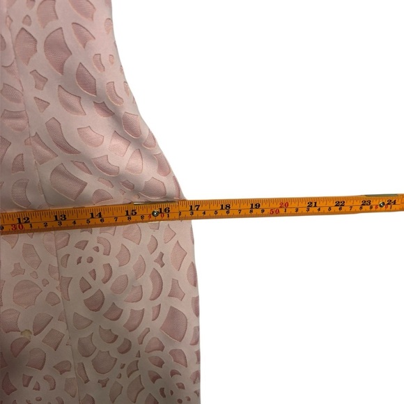 Karl Lagerfeld Light Pink Pencil Dress Rosette Cut Out Overlay Zip Closure SZ 4 - Picture 12 of 14